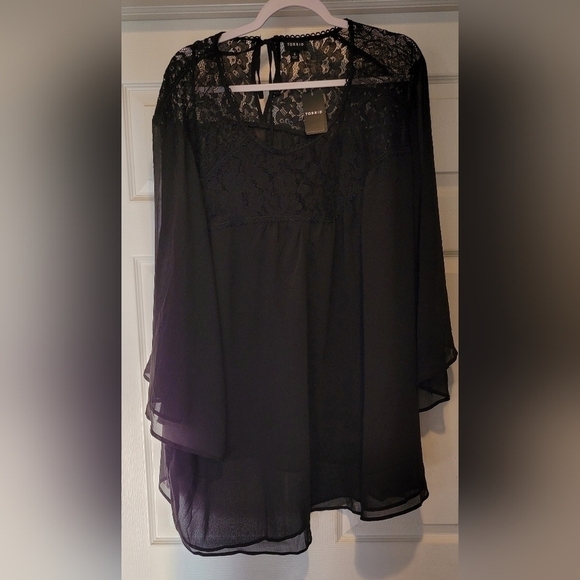Torrid NWT $60 Womens Crinkle Chiffon Lace Trim Sheer Top Deep Black Size 6x 30 - Picture 3 of 11